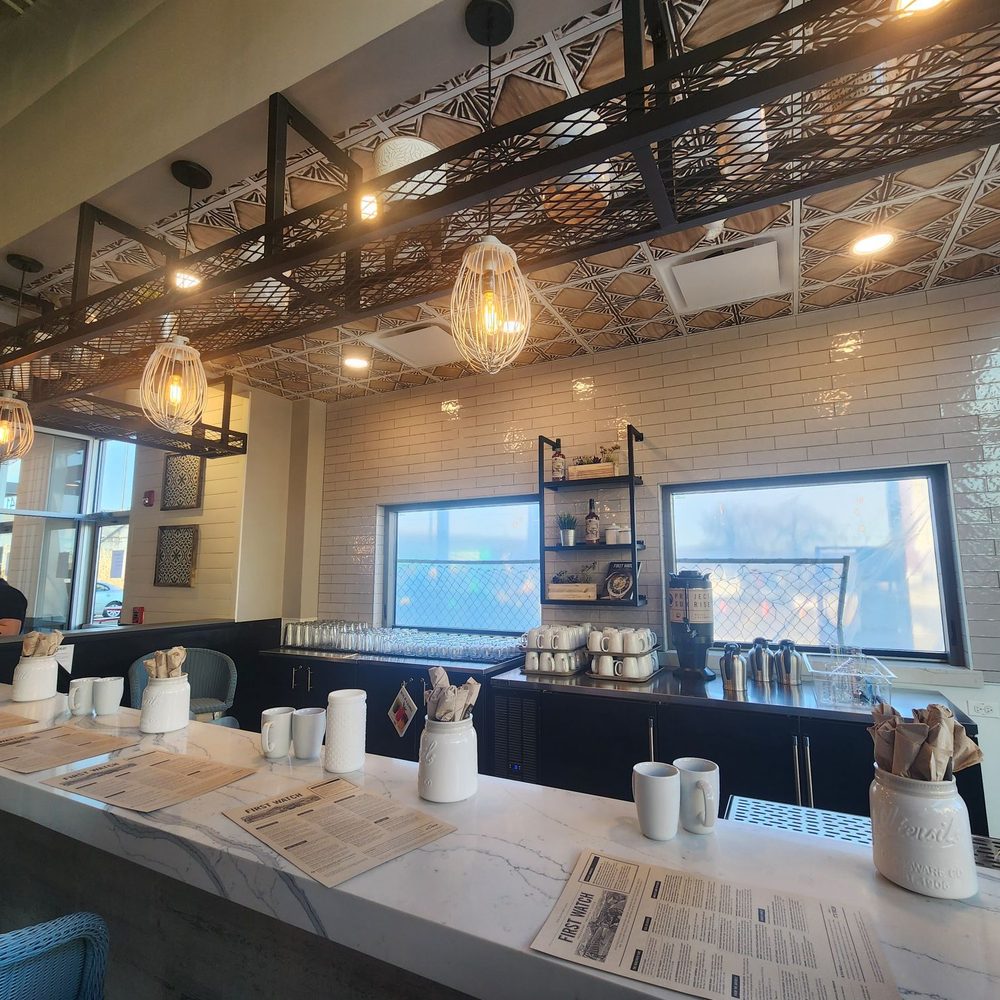 First Watch - Breakfast & Brunch Near Me - Des Plaines, Illinois First Watch - Breakfast & Brunch Near Me - Des Plaines, Illinois