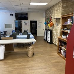 Rocky Mount Natural Foods - Cafe area