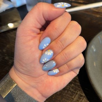 Palace Nail Lounge Gilbert - Nail Salons Near Me - Mesa, Arizona