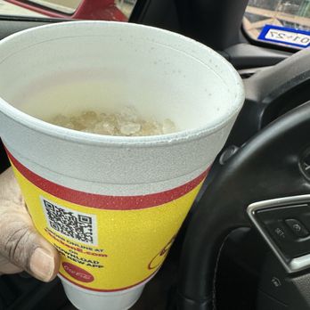Chicken Express - 32 oz drink...she gave me 28 ounces of ice! - Fast Food Near Me - Magnolia, Texas
