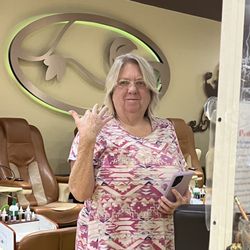 Pretty Nails - Shelly move to Arizona this month 11/2023. Sad . We miss you . Thank you so much for your coming to Pretty Nails