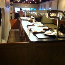 Cardo's Pizza - The famous buffet