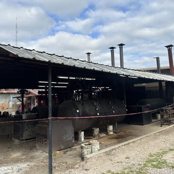 Snow's BBQ - Barbeque Near Me - Lexington, Texas Snow's BBQ - Barbeque Near Me - Lexington, Texas