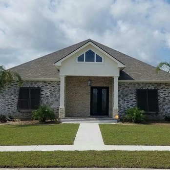 Quillen Construction Group - the front of a home - General Contractors Near Me - Saint Rose, Louisiana Quillen Construction Group - the front of a home - General Contractors Near Me - Saint Rose, Louisiana