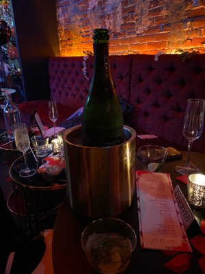 Leda's Cocktail Lounge by null