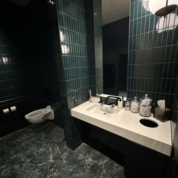 Sapphire Lounge - Outstanding bathroom, but they're only two, music piped in was good, I could've actually spent the three hours waiting for my flight in here - Airport Lounges Near Me - Phoenix, Arizona Sapphire Lounge - Outstanding bathroom, but they're only two, music piped in was good, I could've actually spent the three hours waiting for my flight in here - Airport Lounges Near Me - Phoenix, Arizona