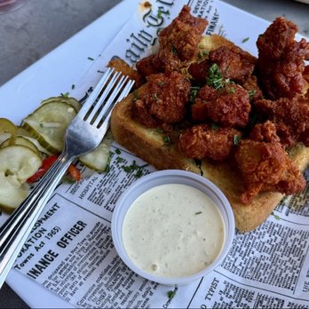 Graze by Travail - Nashville Hot Nuggets - Dream Chicken - Food Court Near Me - Minneapolis, Minnesota