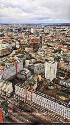 Berlin TV Tower by null