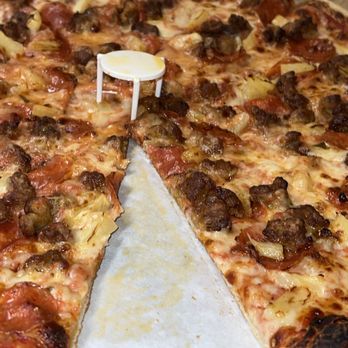 Amore Pizza - Pizza Near Me - Palmdale, California