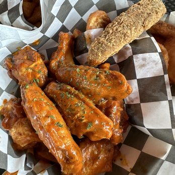 The Thirsty Chicken - The Chick basket with raging rooster (Buffalo hot) sauce - Chicken Wings Near Me - Leander, Texas