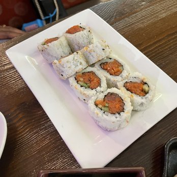 Hana Sushi - Spicy Tuna Roll - Sushi Bars Near Me - Menifee, California Hana Sushi - Spicy Tuna Roll - Sushi Bars Near Me - Menifee, California