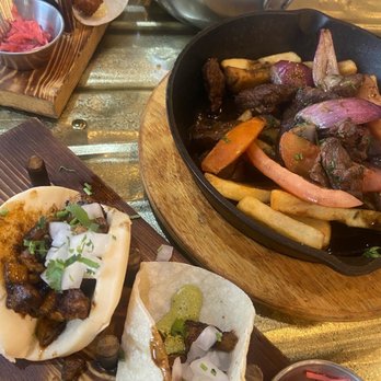 Ceviches by Divino ® Davie - Anticuchero Chicken Mixto & Lomo Saltado - Mexican Near Me - Davie, Florida