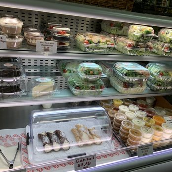 Nardelli's Grinder Shoppe - Delis Near Me - Danbury, Connecticut