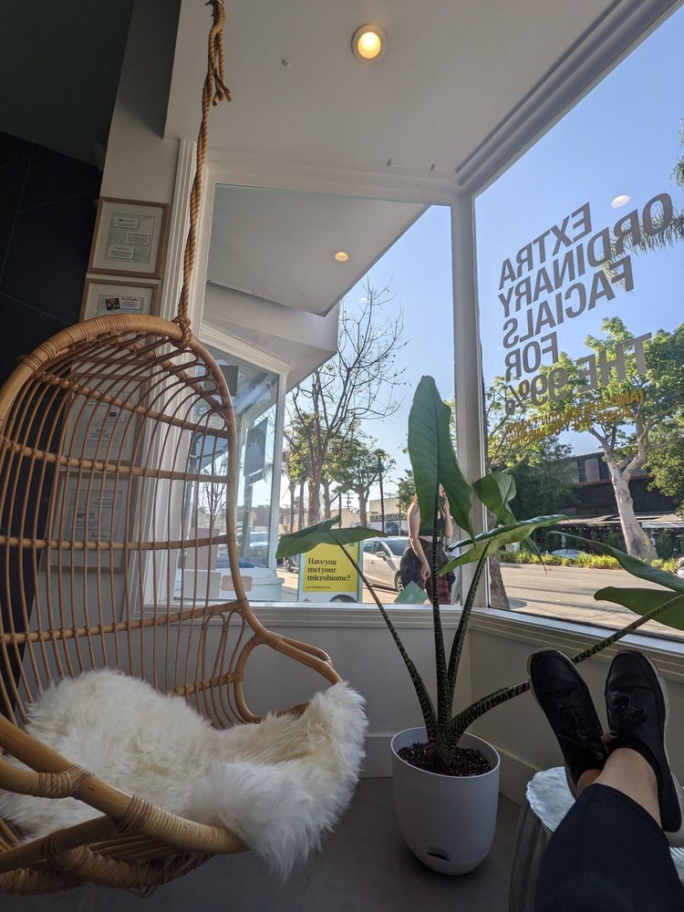 FACE HAUS 70 Photos & 278 Reviews 12332 Ventura Blvd, Studio City