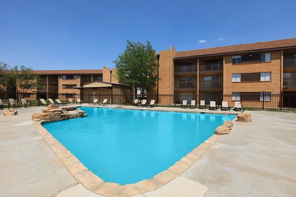 River Falls Apartments