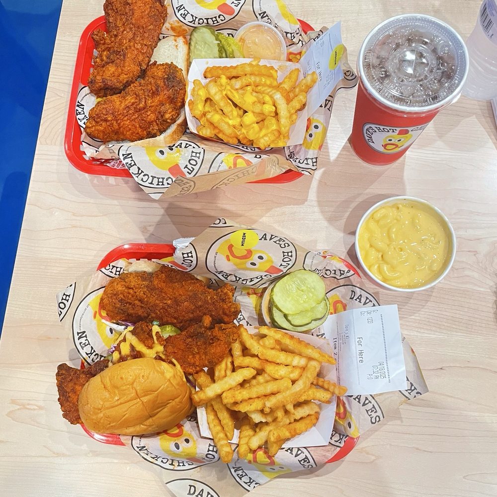 Dave's Hot Chicken - Chicken Shop Near Me - Boynton Beach, Florida