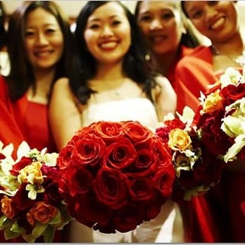 Nicole Ha - Bride & Bridesmaid bouquets - Florists Near Me Nicole Ha - Bride & Bridesmaid bouquets - Florists Near Me