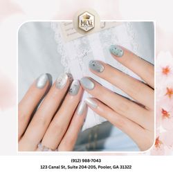 Me Luxe' Nail Lounge