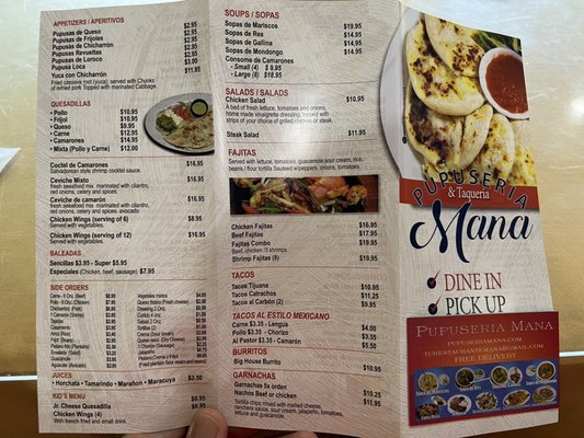 Pupuseria Mana by null