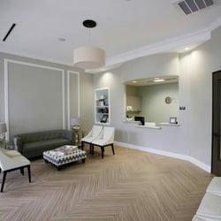 Houston Institute of Dermatology - Waiting room.