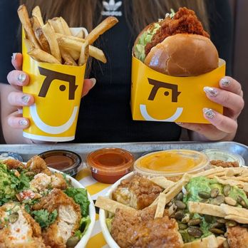 Starbird Chicken - Chicken Shop Near Me - Torrance, California