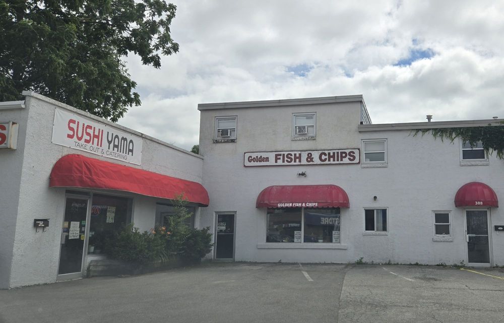 Golden Fish & Chips Logo
