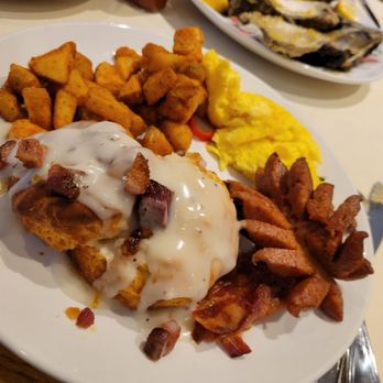 Drago's Seafood Restaurant at L'Auberge Lake Charles - Biscuits & Tasso Gravy - Seafood Near Me - Lake Charles, Louisiana
