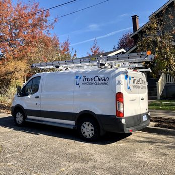 True Clean Window Cleaning - Work vehicle - Gutter Services Near Me - Tigard, Oregon