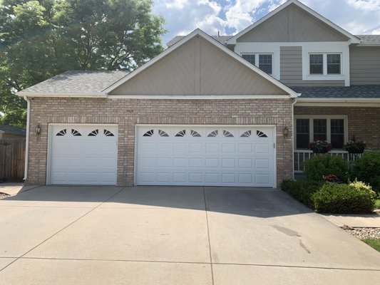 New Door Installs - Your garage door is one of the most important parts of your exterior. Not only does it make your day more convenient, but it also impacts your curb appeal. If you're ready for a new residential garage door in Loveland, Fort Collins, CO or the surrounding area, turn to Spring Kings Garage Doors.
You can choose from a wide array of Doorlink doors, all of which come with a nice color, window and hardware selection. To get a new residential garage door with a classic look, contact us today. New Door Installs - Your garage door is one of the most important parts of your exterior. Not only does it make your day more convenient, but it also impacts your curb appeal. If you're ready for a new residential garage door in Loveland, Fort Collins, CO or the surrounding area, turn to Spring Kings Garage Doors.
You can choose from a wide array of Doorlink doors, all of which come with a nice color, window and hardware selection. To get a new residential garage door with a classic look, contact us today.