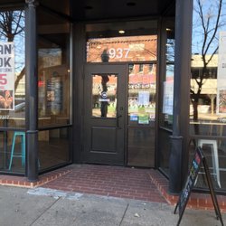 Asian Wok - Didn't stop in, just walked by. Open Christmas Day, today.