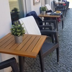 Mecklenburger Backstuben - Sidewalk seating...