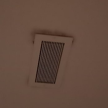 Better Beach Rentals - Ceiling mold in 3 bedrooms. - Vacation Rental Agents Near Me - Oak Island, North Carolina Better Beach Rentals - Ceiling mold in 3 bedrooms. - Vacation Rental Agents Near Me - Oak Island, North Carolina