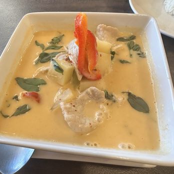 Yuma Thai Cuisine - Pineapple Curry - Thai Near Me - Yuma, Arizona