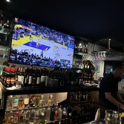 Cactus Jack's Bar and Grill - Awesome place at the bar