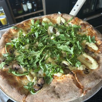 The Copper Crow - The Crow Pizza - New American Near Me - Horsham, Pennsylvania