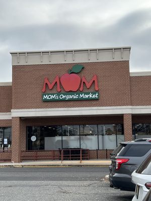 MOM's Organic Market by null