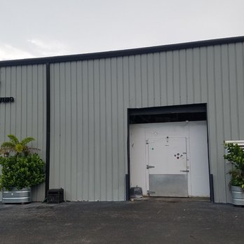 Calusa Brewing - Outside - Beer Bar Near Me - Sarasota, Florida Calusa Brewing - Outside - Beer Bar Near Me - Sarasota, Florida