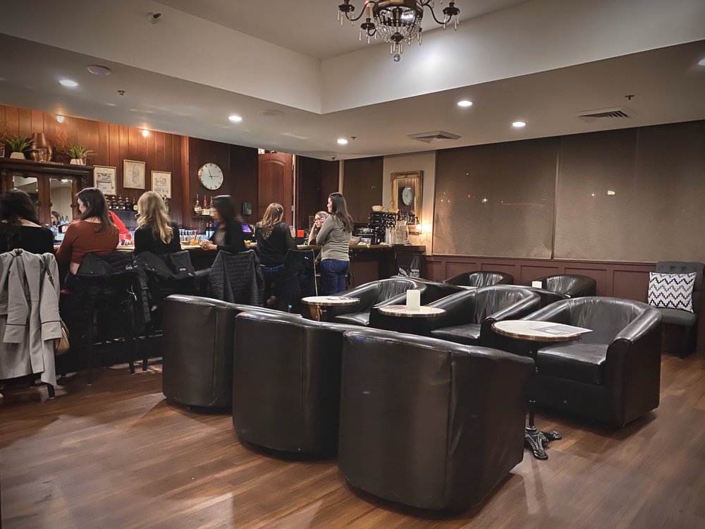 THIRSTY’S COCKTAILS & LOUNGE 85 Photos & 20 Reviews 121 West St