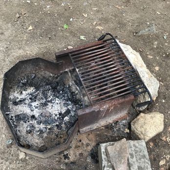 Strawberry Park - Fire and grill - RV Parks Near Me - Preston, Connecticut