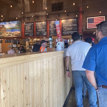 BBQ Pete's - The lunch line not too bad - Barbeque Near Me - Kent, Washington BBQ Pete's - The lunch line not too bad - Barbeque Near Me - Kent, Washington