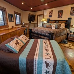 Horse Haven Ranch - In our King Suite we do have an optional queen mattress edition with the super comfortable King Koil luxury air mattress