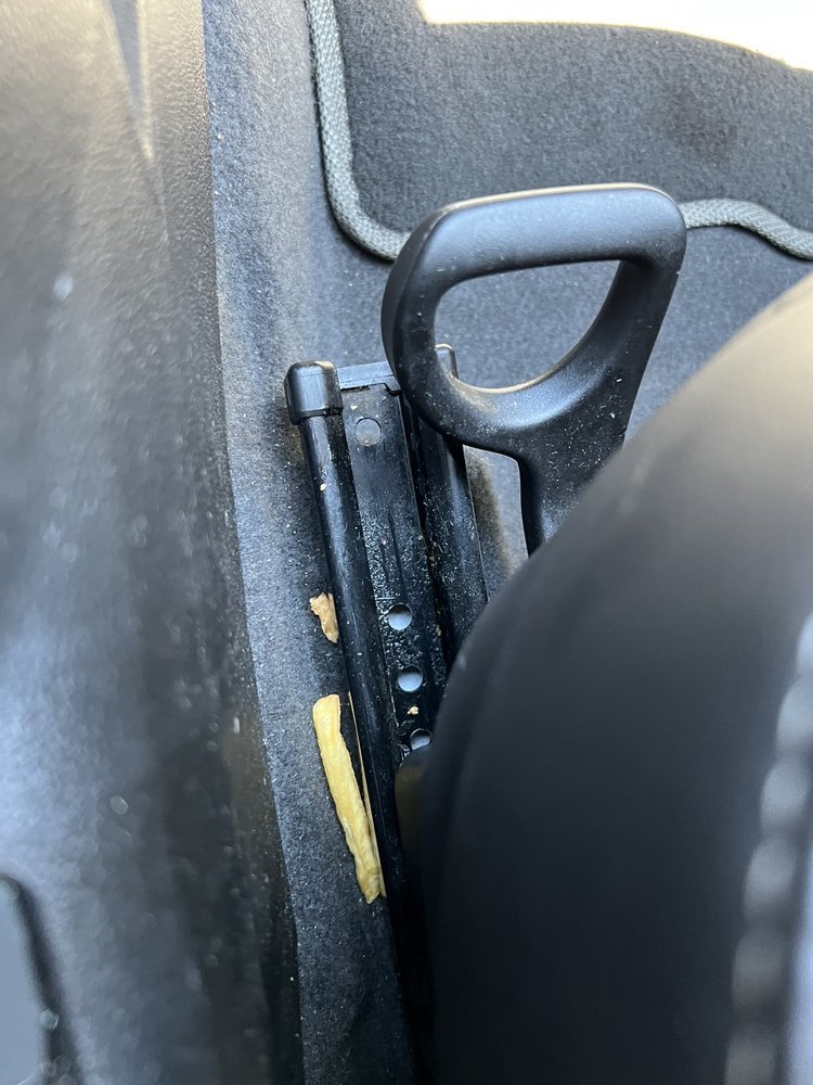 HERTZ RENT A CAR Updated June 2024 1605 Morissey, Bloomington