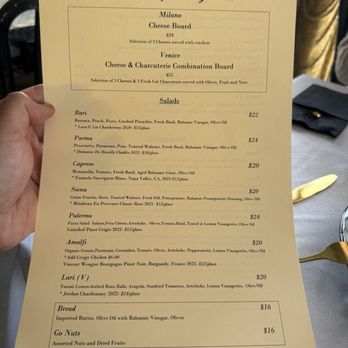 In Vino & Spirits - Wine Bars Near Me - La Cañada Flintridge, California