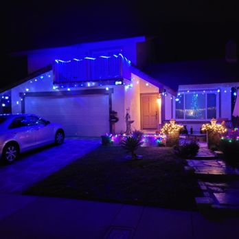 TB Priority Handyman - Christmas lights install - Handyman Near Me TB Priority Handyman - Christmas lights install - Handyman Near Me