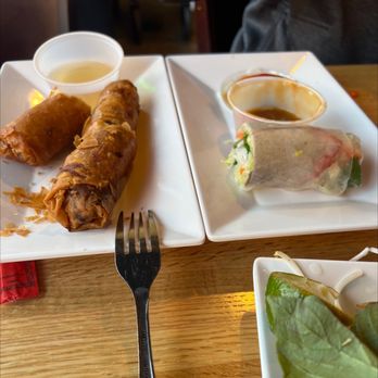 Lotus Restaurant - Pork or Vegetable Egg Rolls (2) and Fresh Spring Rolls (2) - Vietnamese Near Me - Minneapolis, Minnesota