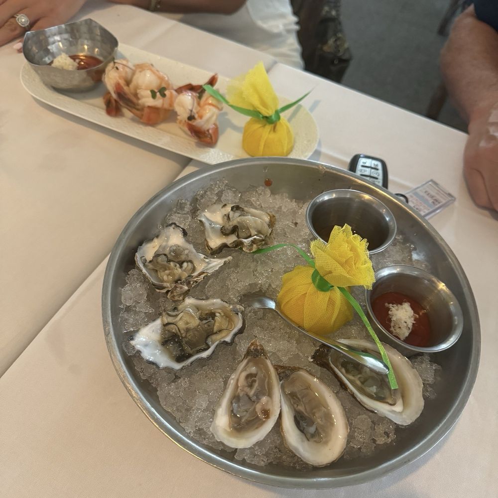 Boathouse Restaurant - Oysters and shrimp cocktail - French Near Me - Traverse City, Michigan Boathouse Restaurant - Oysters and shrimp cocktail - French Near Me - Traverse City, Michigan