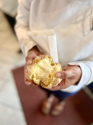 Beard Papa's by null