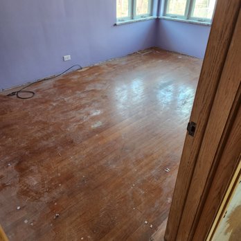 Tommy Hardwood Floors - Flooring Near Me