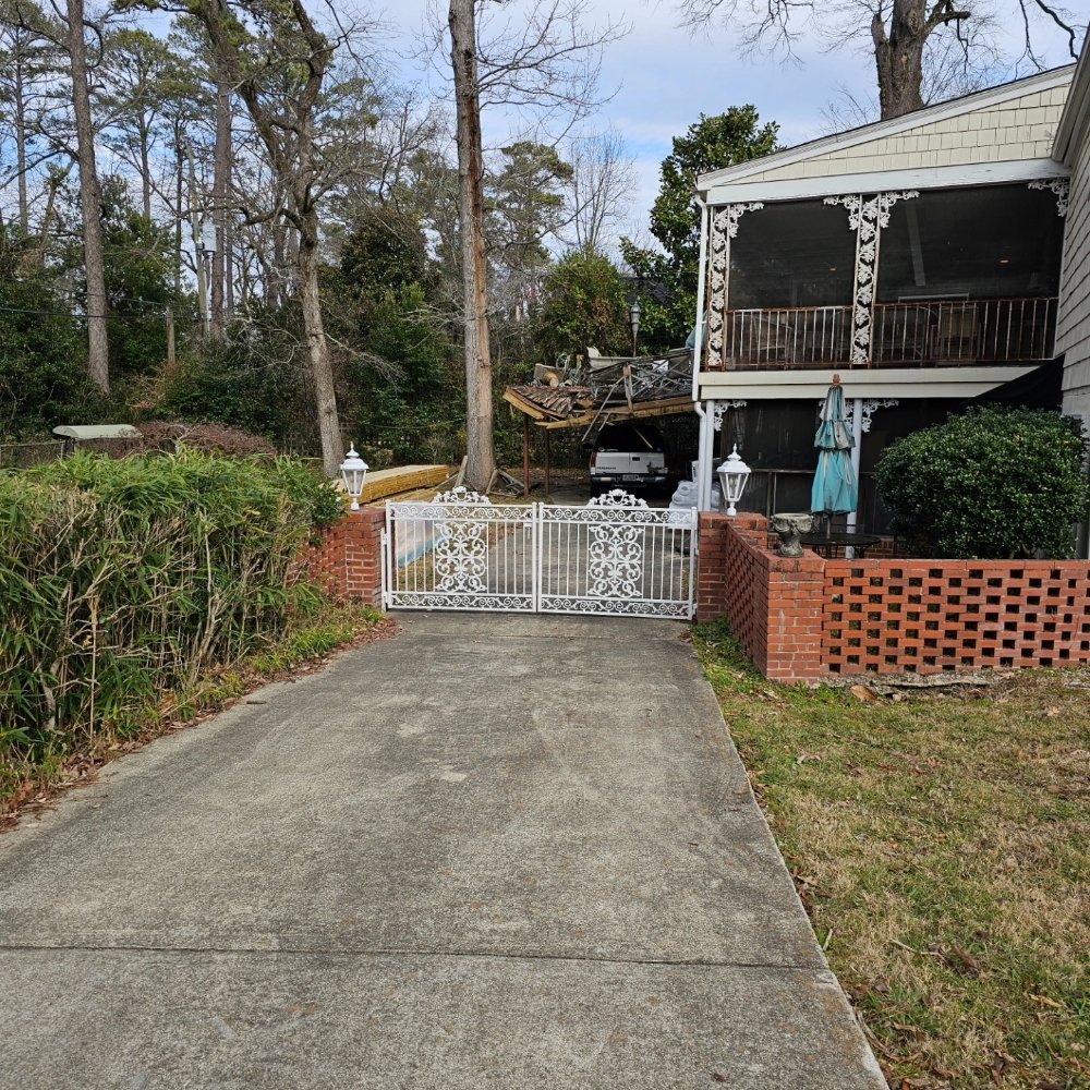 Slide of HD Restoration & Construction