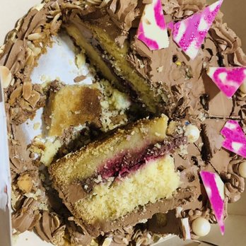 Delightful Pastries - The top view of the birthday cake! - Bakeries Near Me - Chicago, Illinois